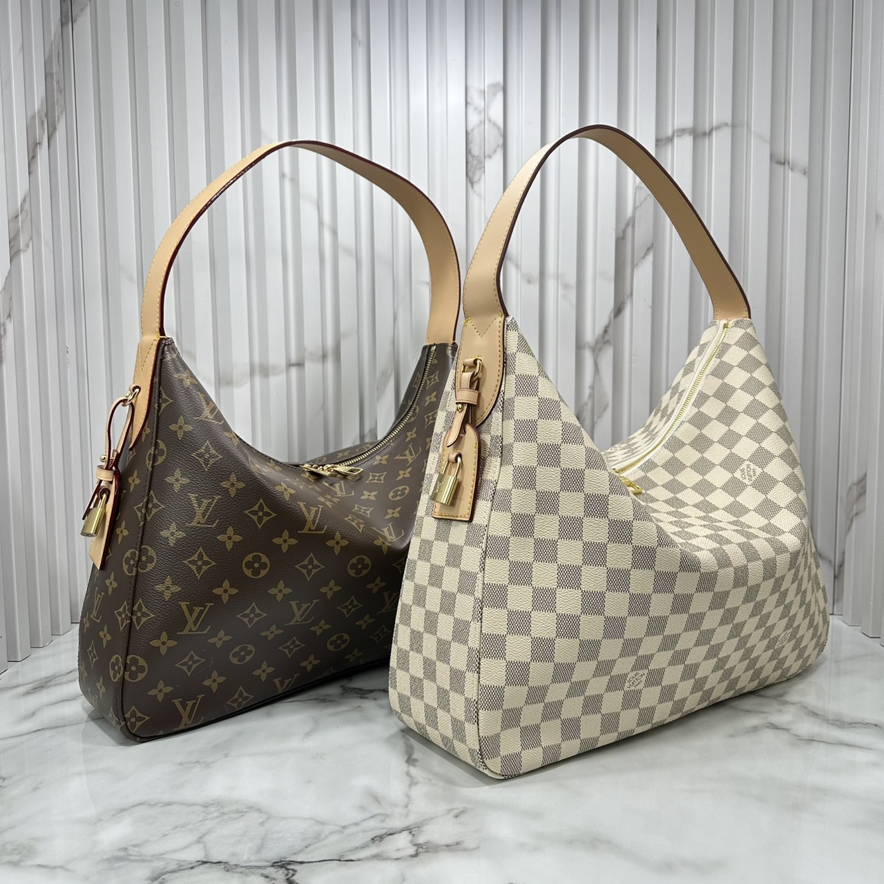 ORI หนังแท้ | LV Slouchy MM Damier Azur MM ใหม่ล่าสุด กระเป๋าโฮโบทรงสวยใบใหญ่จุใจที่ใครๆก็ต้องมี ด้วยรูปทรงคลาสสิคและใช้งานง่าย สะพายสะดวกด้วยหูสะพายในตัว สวยดูลัคชู