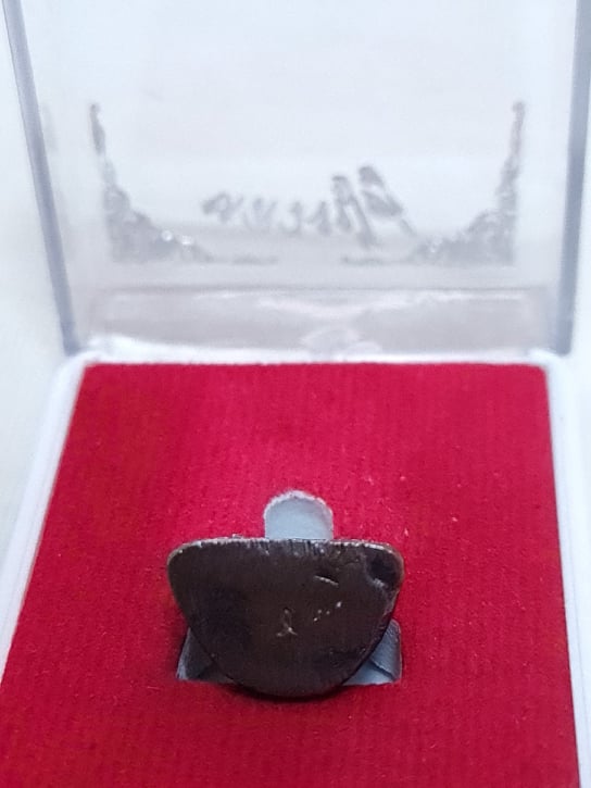 สินค้าหมดค่ะ รูปหล่อหลวงปู่ดู่เนื้อทองแดง ปี 2563 วัดสะแก ใต้ฐานมีโค้ด พร้อมกล่องเดิมค่ะ