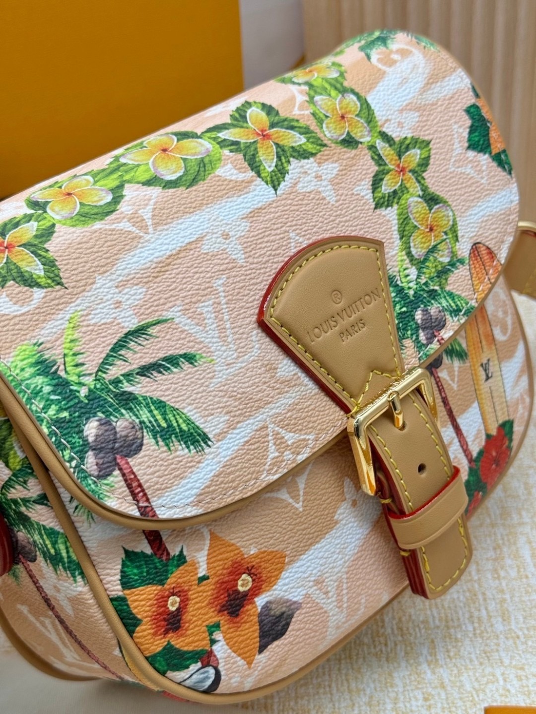 LV Montsouris PM Messenger Bag / LV Limited Bag กระเป๋าสะพายลวดลายฤดูร้อนสวยงาม รุ่นลิมิเต็ดมีจำนวนจำกัด เกรดออริ 1:1 ใช้งานต่างประเทศได้