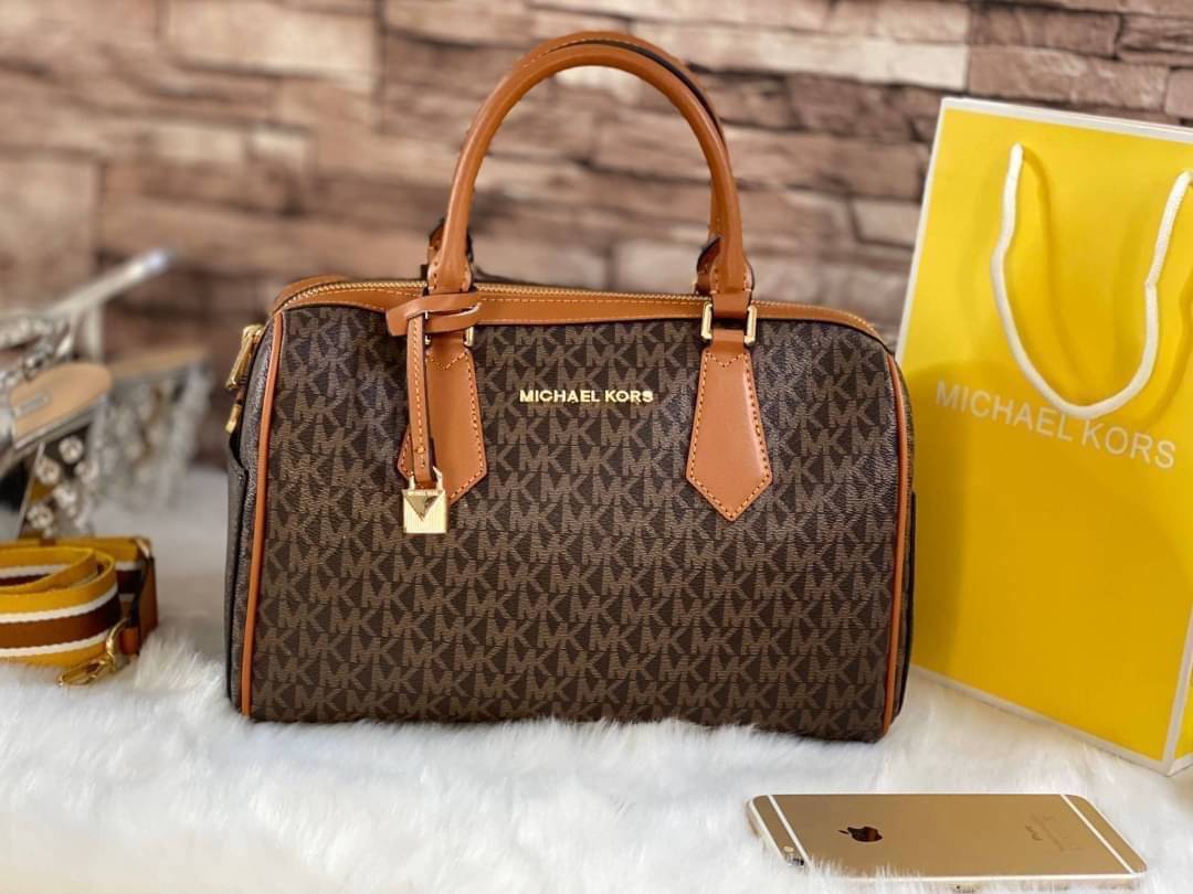 MICHAEL KORS gold Hardware crossbody