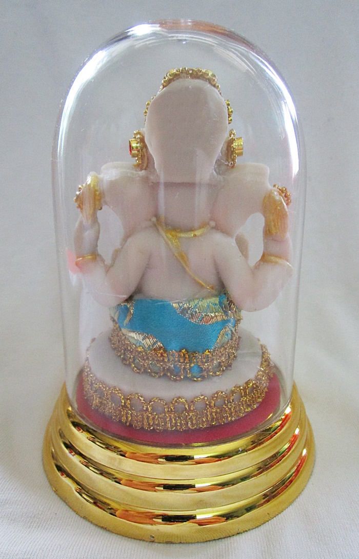 สินค้าหมดค่ะ องค์พระพิฆเนศปางสัมปทายะ(ประทานความสำเร็จ)แบบตั้งโต๊ะครอบแก้วพร้อมใบคาถา องค์ที่1ค่ะ