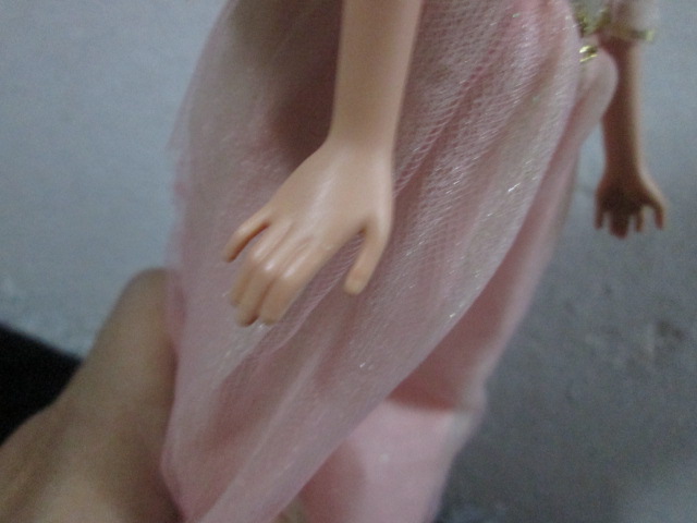 Barbie in The Princess and the Pauper ตุ๊กตาบาร์บี้แท้มือสองสภาพดีมากมาย