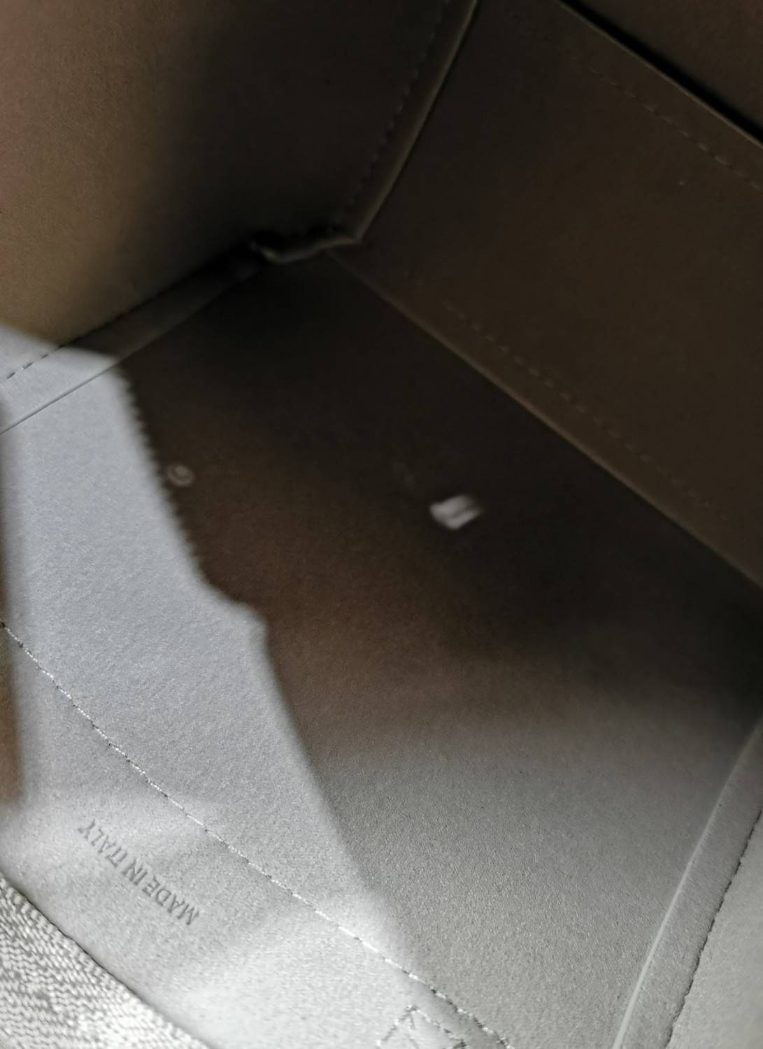 พรีเมี่ยมกิ๊ฟแท้ 100% 】CELINE HANDLE AND CROSSBODY BAG VIP GIFT WITH PURCHASE (GWP)