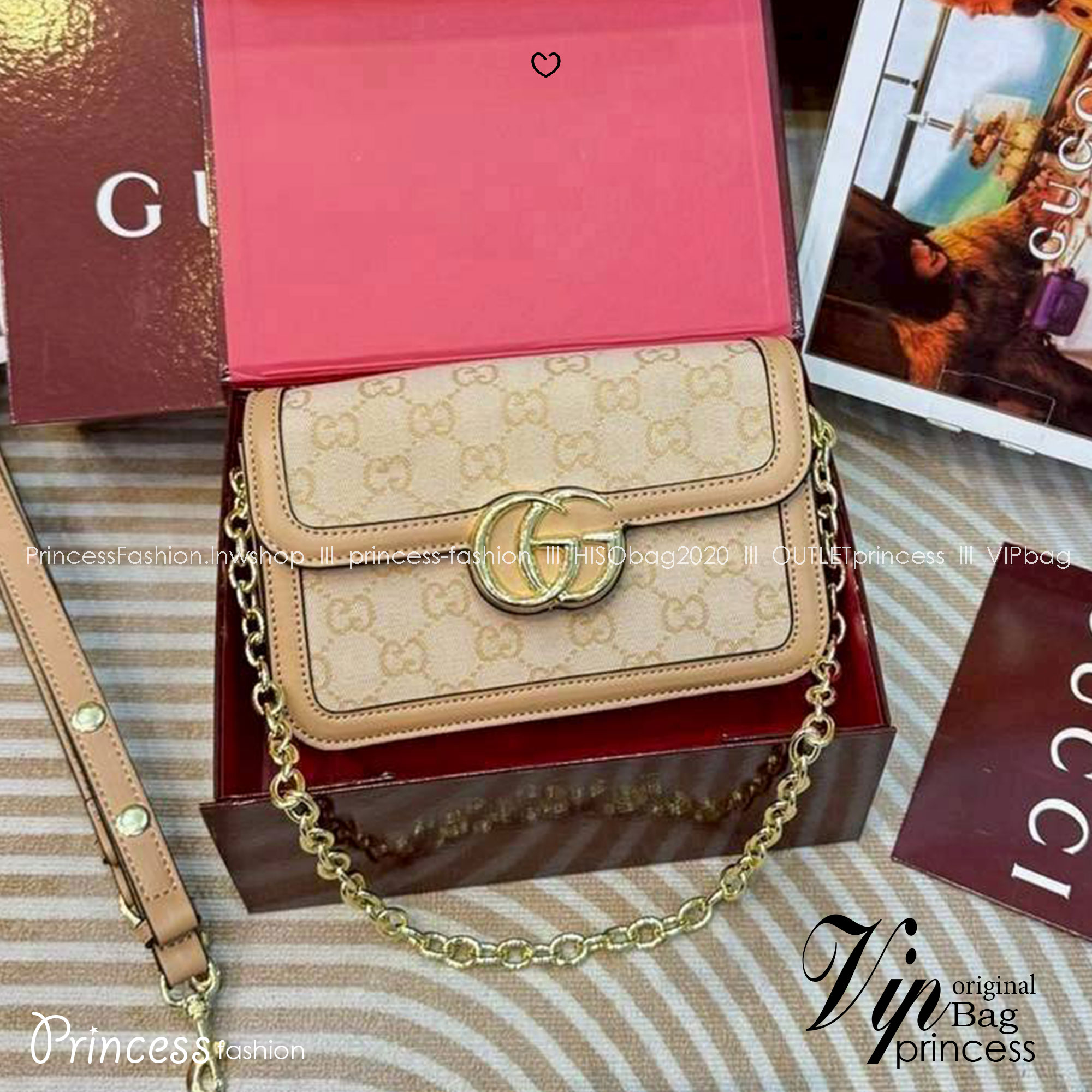 GUCCI Go small shoulder bag กระเป๋าสะพายไหล่ใหม่ล่าสุด พร้อมสาย 2 เส้น สายโซ่และสายหนังถอดได้ ทรงคลาสสิคสวยผู้ดี ตัวกระเป๋าเป็นงานผ้าทอลายโลโก้