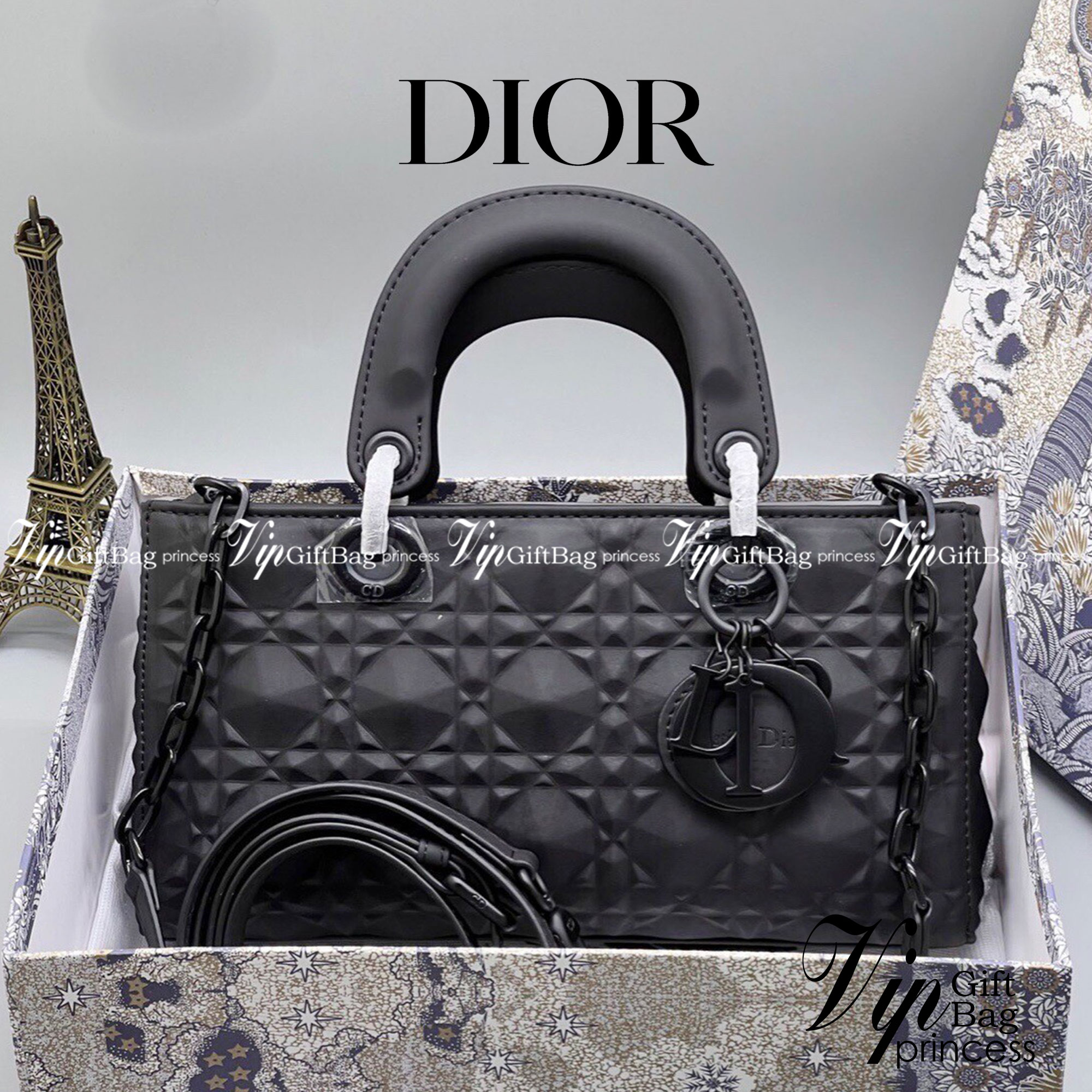 หนังแท้ DIOR LADY D-JOY BAG Cannage Calfskin with Diamond Motif กระเป๋าสะพาย ของความสง่างามเอกลักษณ์ Lady Dior รังสรรค์ขึ้นจากหนังลูกวัว Cannage ที่มีลวดลายเพชร เสน่ห์ที่ประดับประดาอย่างหรูหรา มีสายสะพายโซ่แบบถอดได้ ภาพสินค้าถ่ายจากงานขายจริง ใช้งานต่างปร