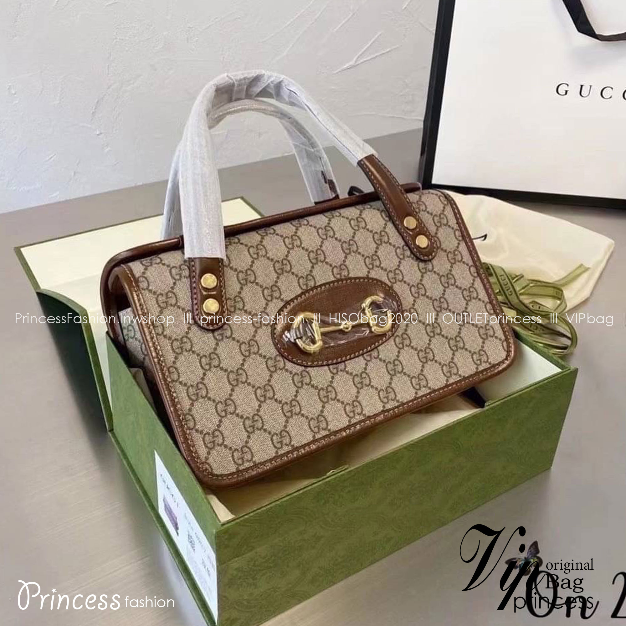 GUCCI Horsebit 1955 mini leather-trimmed printed coated-canvas tote / GUCCI Horsebit 1955 mini top handle bag กระเป๋าสะพายทรงกล่อง พร้อมสายสะพายยาว งานเปิดด้านบน หน้าติดอะไหล่ horsebit สีทองปั้มทุกจุด สวยหรูดูดีมากค่ะ