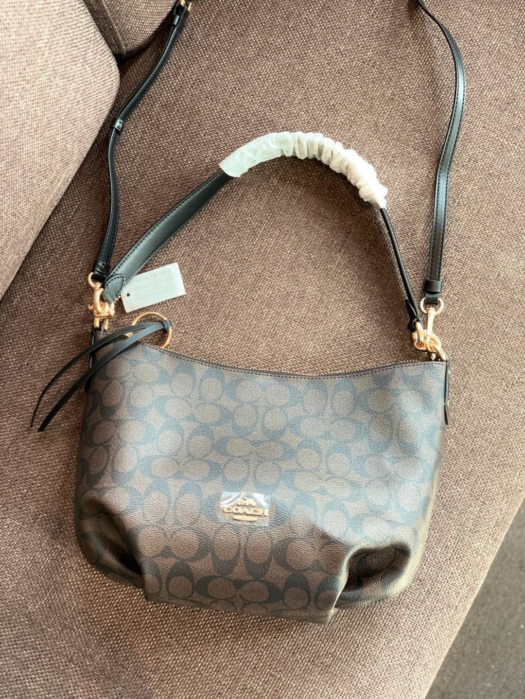 OUTLET 】ปรับราคาลง ได้ไปไม่ผิดหวังแน่นอนจ้าา💥 Coach Pebble Leather Small Skylar Hobo Shoulder Bag((90738)) พร้อมส่งที่ไทย ล่าสุด! กระเป๋าหิ้ว//สะพายข้างได้ ทรงน่ารัก ละมุน หนังแท้ หนังนิ่มมือดีมาก หลงรักแน่นอนค่าา! เปิดปิดกระเป๋าแบบซิปมีพู่ห้อย ใช