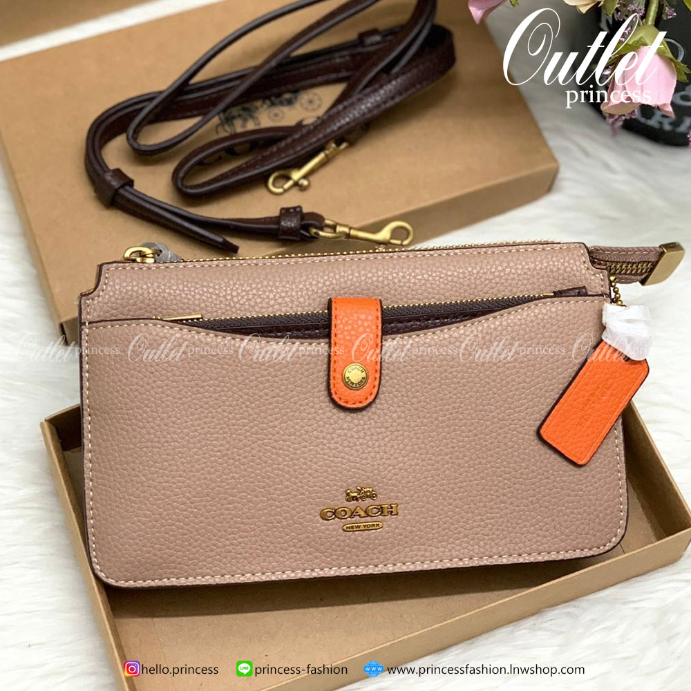 COACH Noa Pop-Up Messenger In Colorblock Signature Bag ((73316//37458//31864)) 💋ได้ไปสุดคุ้ม ไม่ผิดหวังแน่นอนจ้าา!! กระเป๋าแบบคลัท//สะพายข้างได้//ครอสบอดี้ร์ได้ วัสดุหนังแท้ หนังนิ่มสวยค่ะ ช่องหลักเปิดปิดแบบซิป ภายในกว้าง ใส่มือถือได้ทุกรุ่น;กระเป