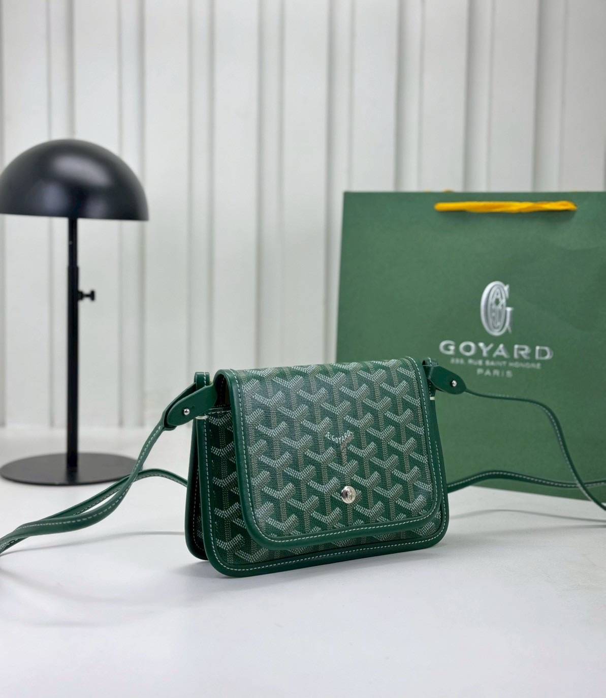 10 สี ORI หนังแท้ | GOYARD Plumet pouch-wallet กระเป๋าสะพายใบเล็กกะทัดรัด ดีไซน์กระเป๋าสตางค์ Plumet ดีไซน์มาพร้อมช่องใส่เหรียญ ธนบัตร และบัตรต่างๆ สามารถสะพายไหล่เป็นกระเป๋าสะพายข้างได้เหมือนกระเป๋าใบเล็ก