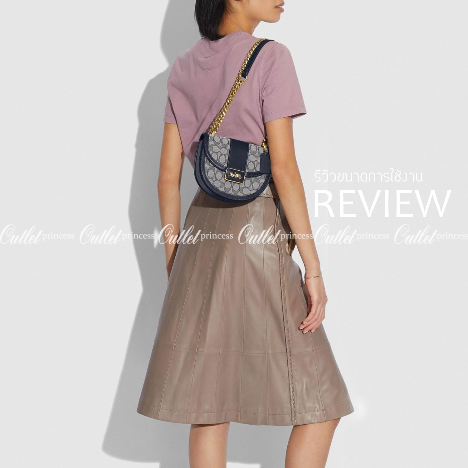 COACH ALIE SADDLE BAG IN SIGNATURE JACQUARD (C4694//C3464) New item!! กระเป๋าสะพายทรง saddle ดีไซน์วินเทจย้อนยุค แฝงความหรูในตัวด้วยอะไหล่สีทองเหลือง โดดเด่นไม่ซ้ำใครแน่นอน วัสดุผ้า jacquard สลับหนังแท้ ภายในเป็นช่องโล่ง มาพร้อมสายสะพายครอสบอดี้ ที่สามารถ