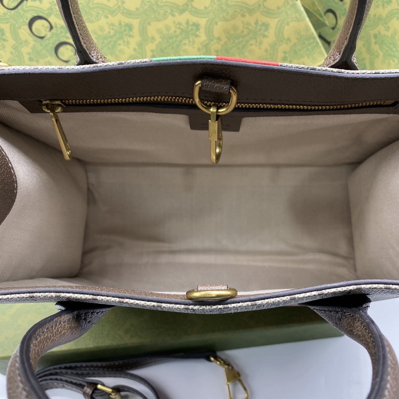 หนังแท้ Gucci Tiger GG small tote bag พร้อมส่งที่ไทย