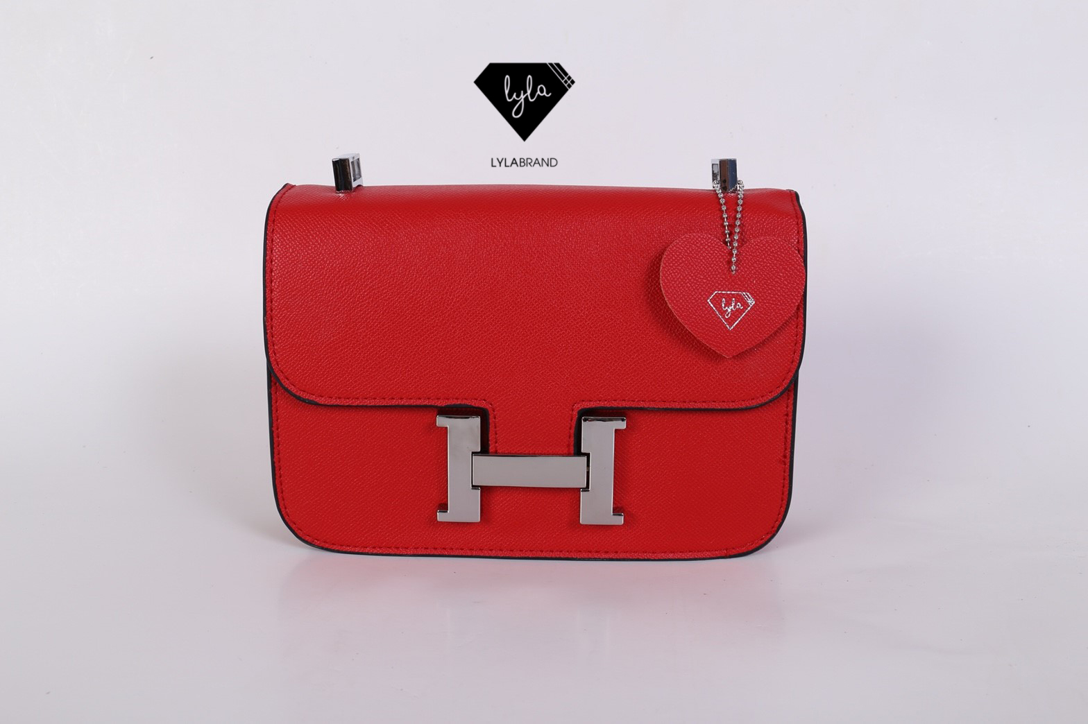 LYLABRAND🔔 Constance Size 23 Cm / Epsom ✨PU top premium นะคะ หนังดีเลอค่าน่าสอยมากกก บอกคำเดียวเลยว่าเด็ดสุด !! เหมือนหนังแท้เบอสุดค่ะคูณผู้หญิง ลูกค้าเก่าน่าจะทราบกันดีอยู่แล้วว่าคุณภาพของร้านนี้ต้องมาเป็นอันดับหนึ่งเท่านั้น อิอิ มีสายยาวส