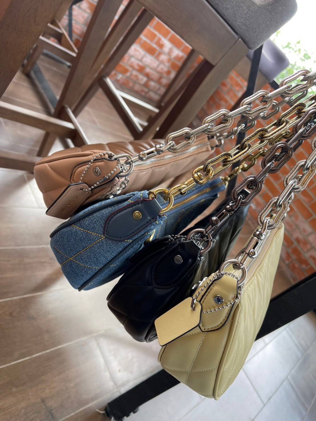 พร้อมส่ง 4 สี COACH CP148 MIRA SHOULDER BAG WITH PILLOW QUILTING กระเป๋าสะพายดีไซน์สวย 🧡 เกรดท็อปออริจินอล 1:1 สลับแท้ เกรดดีสุด ใช้งานต่างประเทศได้