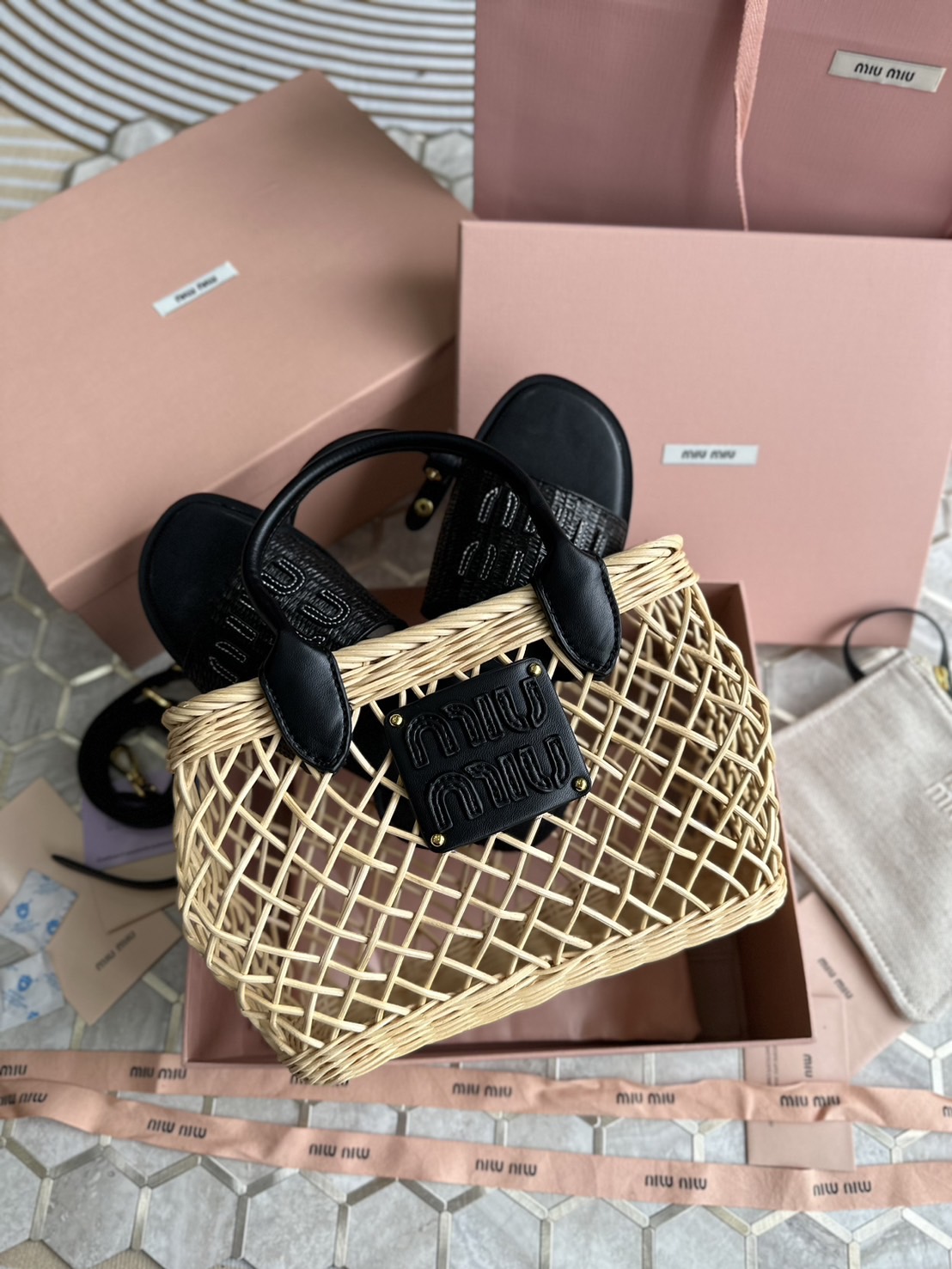 Miu Miu Woven fabric handbag with leather trim กระเป๋าสานดีไซส์ย้อนยุค