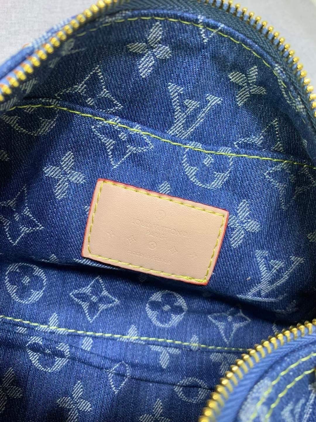 LV Keepall Bandouliere 25 Monogram Denim Canvas กระเป๋าสะพายใบเล็กเดนิมสุดเท่สายสปอร์ต เกรดออริ 1:1 ใช้งานต่างประเทศได้