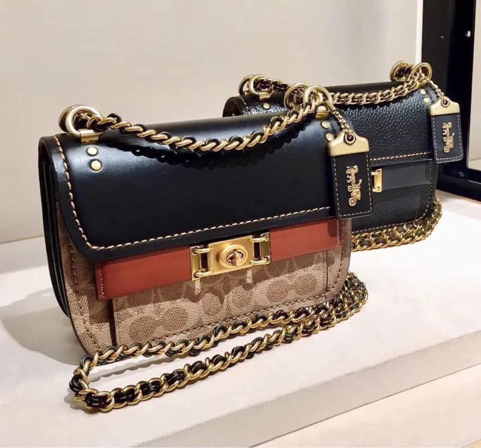 COACH Troupe Crossbody In Signature Canvas 2สี พร้อมส่งที่ไทยราคาสุดคุ้ม