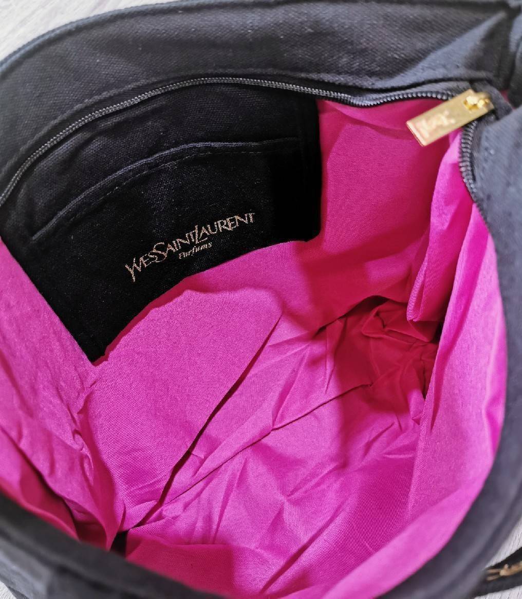 พรีเมี่ยมกิ๊ฟแท้ 100% 】Yves Saint Laurent YSL Cosmetics Canvas Tote Bag with Zipper Gift With Purchase (GWP) กระเป๋าสะพายพรีเมี่ยมกิ๊ฟรุ่นยอดนิยมจาก YSL Yves Saint Laurent Limited Collection E-Mook ดีไซน์คลาสสิคทรง Shopping Bag วัสดุ Canvas ปักโลโก้ YSL ด