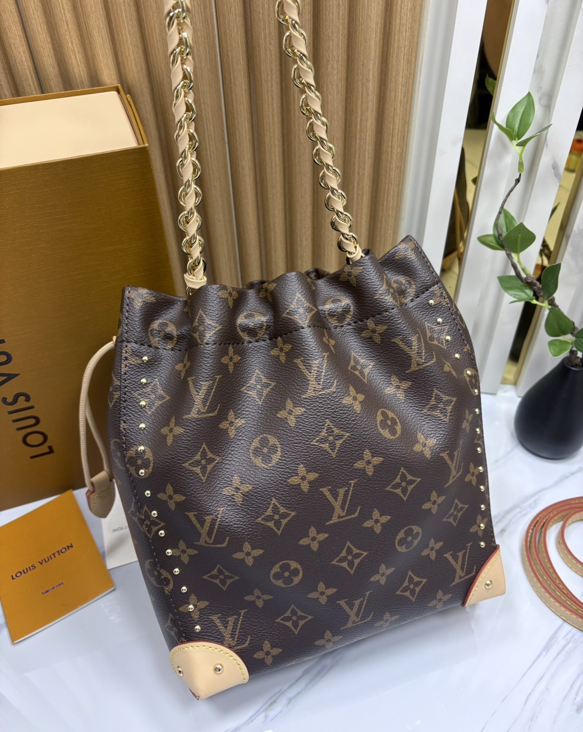 LV Noe Trunk PM bag Monogram Reverse Canvas / LV Bucket Bag กระเป๋าทรงบัคเก็ตรุ่นใหม่ล่าสุดจากรันเวย์ 2025 ใหม่พร้อมเสิร์ฟก่อนใคร แคนวาสแท้พิมพ์ลายโมโนแกรมสวยมาก