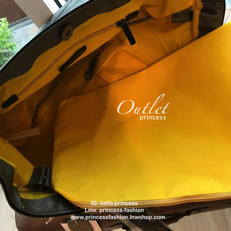 KIPLING ART ORGANIZED SHOPPING BAG ใหม่ล่าสุดกับคอลเลคชั่น Go Monday วัสดุ Cotton+Viscose ด้วยการใช้งานที่ง่ายเปิดปิดด้วยกระดุมแม่เหล็ก ภายใน ภายในมีช่องแยกตามการใช้งาน มีใบเล็กพ่วงเข้ากับกระเป๋า สามารถถอดแยกใช้งานได้ด้วยกระดุมสองฝั่ง สามารถถือสะพายช้อปปิ