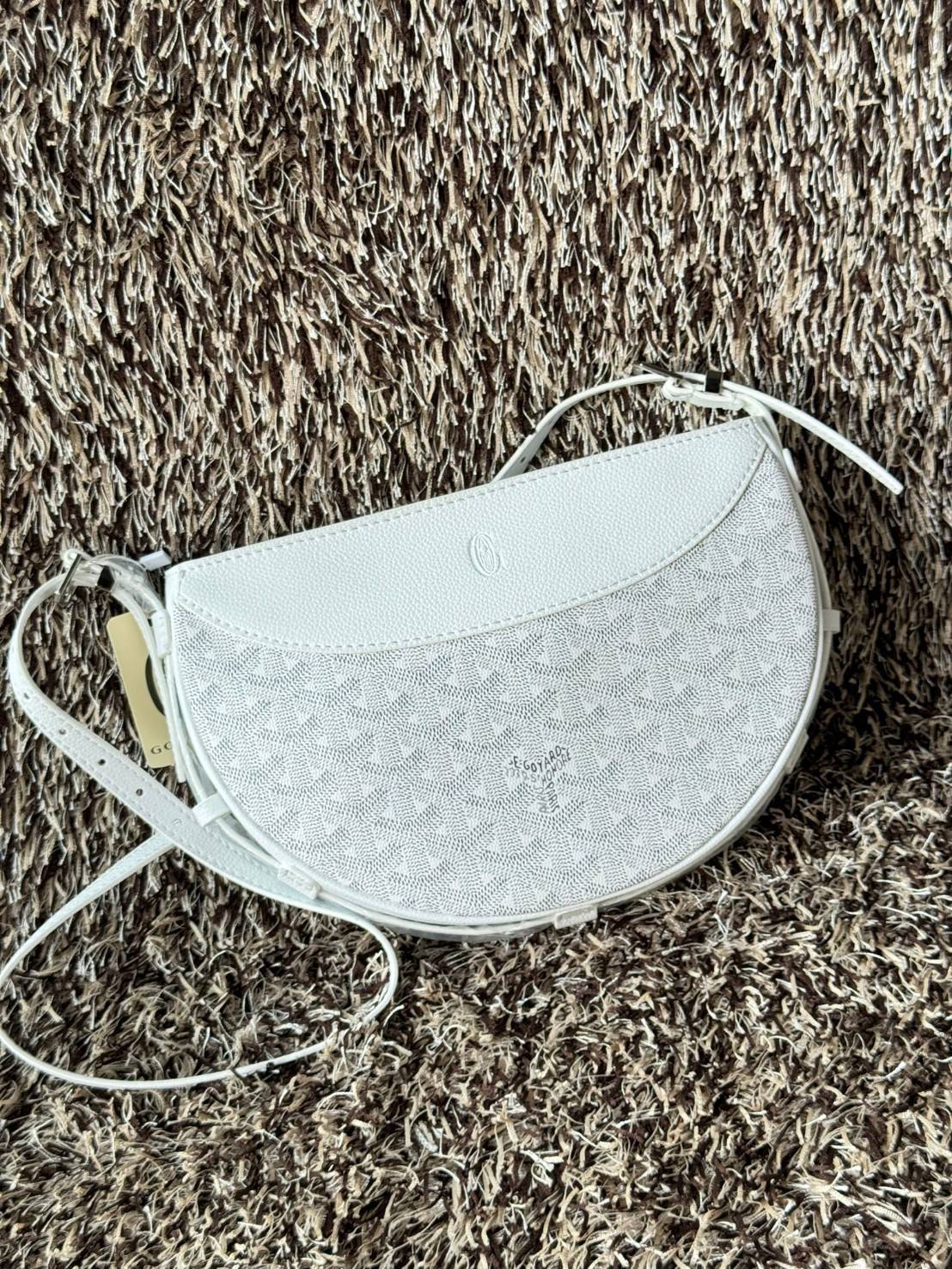 ORI หนังแท้ | GOYARD Hirondelle Bag กระเป๋าสะพายทรงครึ่งวงกลม ใข้งานได้หลายแบบทั้งในสไตล์ลําลอง