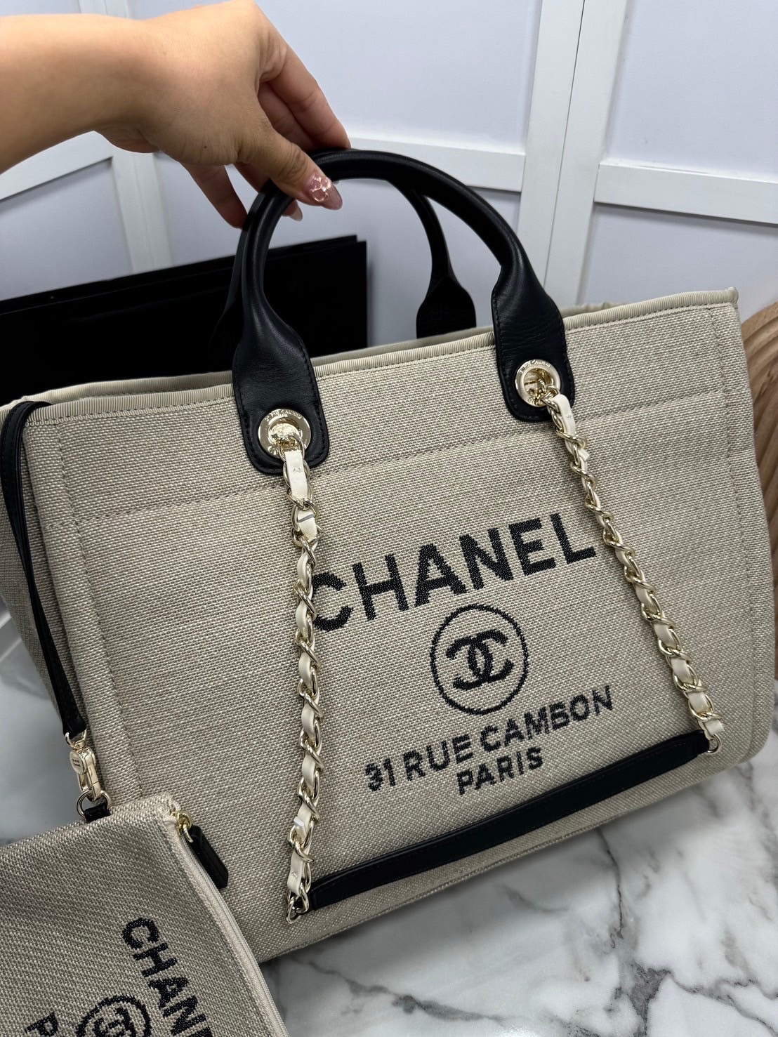 ORI หนังแท้ | Chanel Deauville Tote Bag กระเป๋าสะพายทรงโท้ทช้อปปิ้ง ใบใหญ่ ภายในโล่งกว้าง จุของได้เยอะ