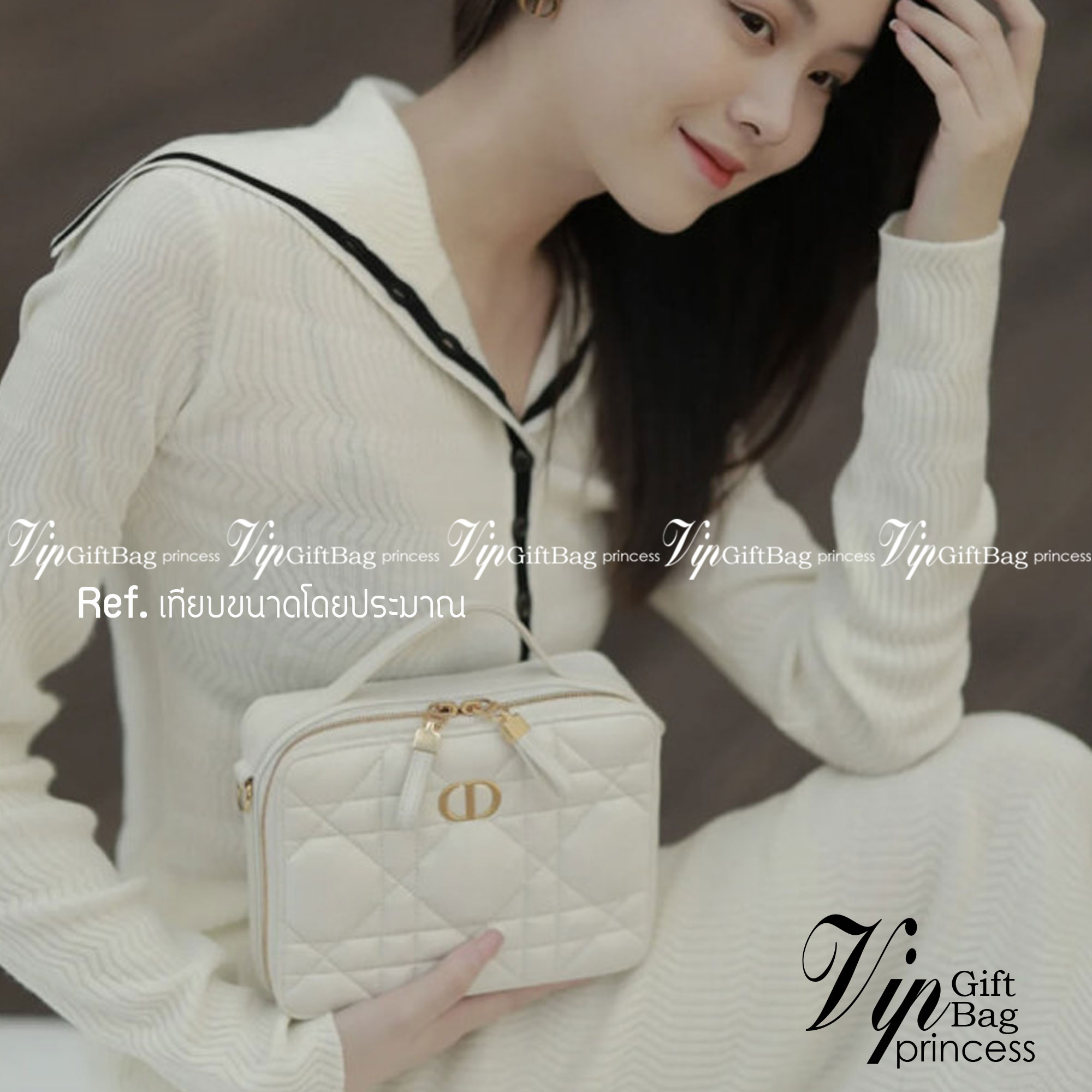 DIOR Caro Box Bag with Chain กระเป๋าสะพายทรงกล่อง หรูหรา ใช้งานง่าย ภายในเป็นช่องโล่ง มีช่องย่อย มาพร้อมสายสะพาย crossbody ถอดได้ ที่สามารถปรับใช้ได้หลากหลายสไตล์ เป็นสีที่ใช้งานได้ทุกโอกาส มาครบ box set ให้เก็บเป็นคอลเลคชั่นได้ ในราคาสุดคุ้ม จัดเลย!!