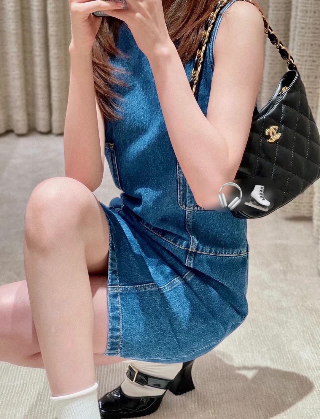 Chanel Hobo Handbag รุ่นใหม่ล่าสุด ทรงที่สาวๆรอคอย CHANEL LEATHER BAG ทรงสวยเรียบหรู เนื้อหนาดีมาก อะไหล่ทองวินเทจ ประดับโลโก้แบรนด์สุดหรู