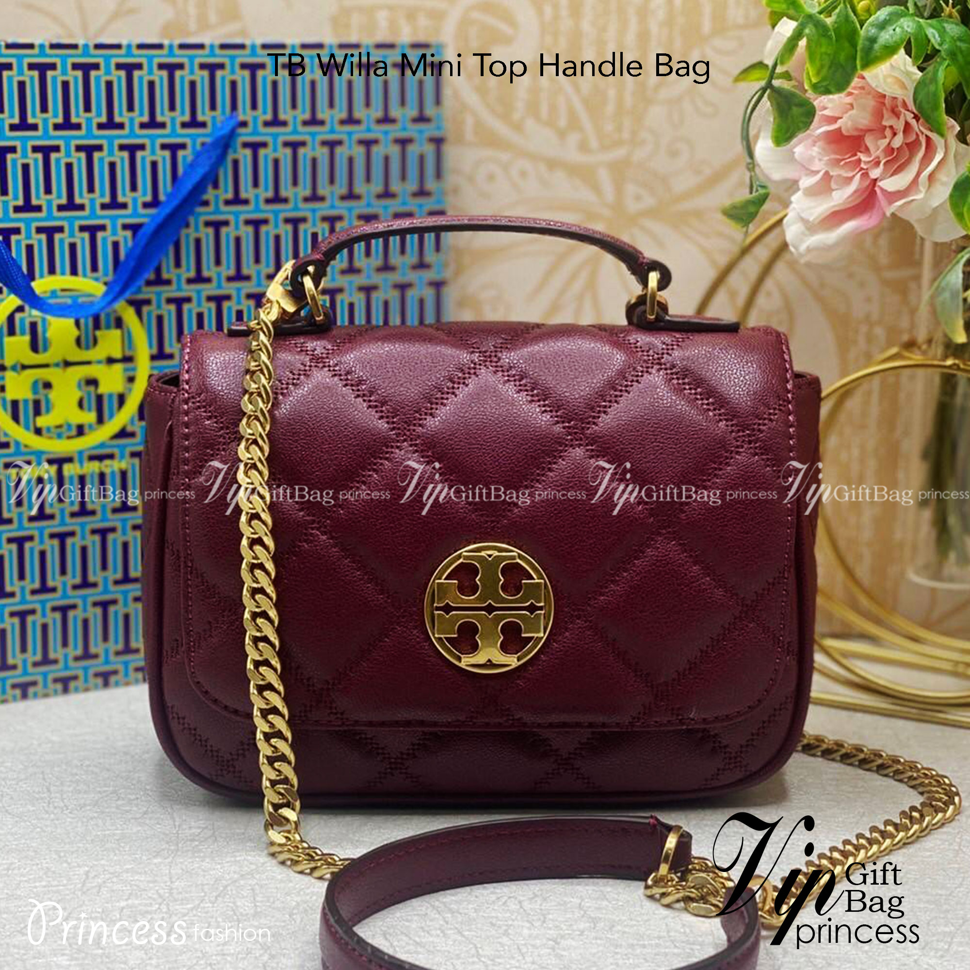 Tory Burch Willa Mini Top Handle Bag พร้อมส่งที่ไทย ใบจริงคือสวยสุดดไปเลยค่าา! กระเป๋าสะพายข้างหรือหิ้วก็เก๋ไปอีกเลยค่ะ! หนังอย่างดี ลายนวมนิ่มมือดีมากค่ะ ด้านหน้ามีอะไหล่โลโก้แบรนด์