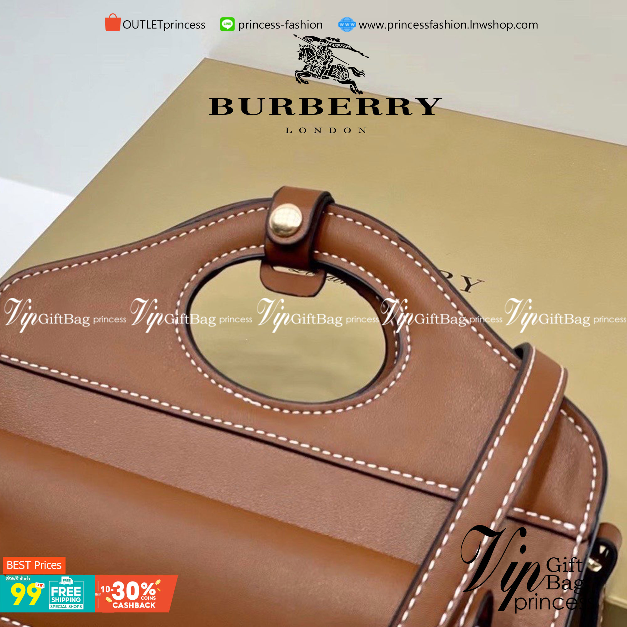 VIP 】BURBERRY FRAGRANCES CROSSBODY BAG VIP GIFT WITH PURCHASE (GWP) พรีเมี่ยมกิ๊ฟ Limited Edition ใหม่ล่าสุดจาก BURBERRY PERFUME วัสดุหนังแท้ Calf Skin ทรงเหลี่ยม ดีไซน์สวยหรูอยู่ทรง ด้านหน้ามีช่องใส่ของ ภายในโล่งกว้าง มีช่องซิปแบรนด์ สามารถใส่กระเป๋าสตาง