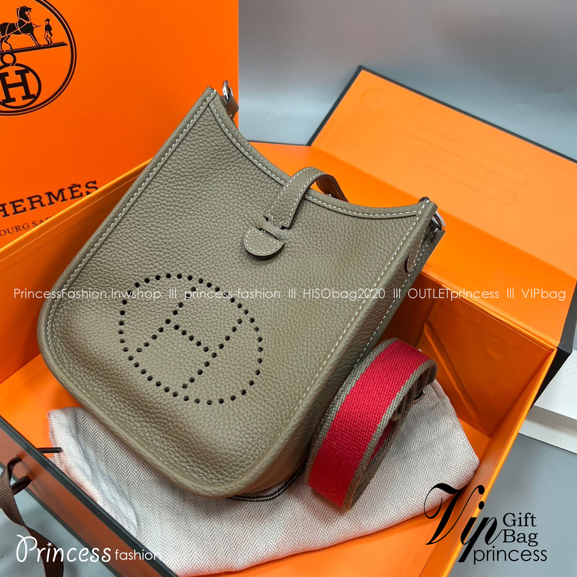 HERMES evelyne mini bag Luxury Bag กระเป๋าสะพายแบรนด์ดัง แบรนด์หรู คลาสสิกตลอดกาล ใช้ได้ทั้งชายหญิง ใบเดียวจบ สวยรวยปัง เกรดท็อปออริจินอล ภาพสินค้าถ่ายจากงานขายจริง ใช้งานต่างประเทศได้