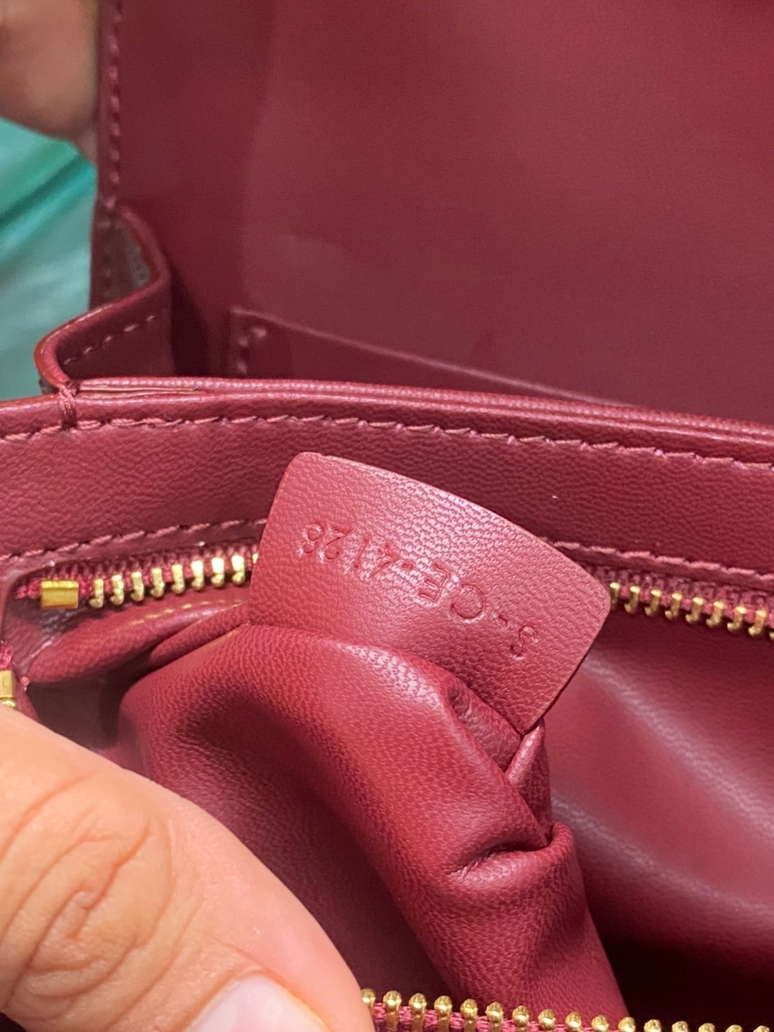 MEDIUM 22cm : CELINE CLASSIQUE TRIOMPHE BAG IN SHINY CALFSKIN / Celine Triomphe Bag / Celine Bag พร้อมส่ง 10 สี เกรดออริ 1:1 กระเป๋าแบรนด์หรูที่ควรมีแห่งปี