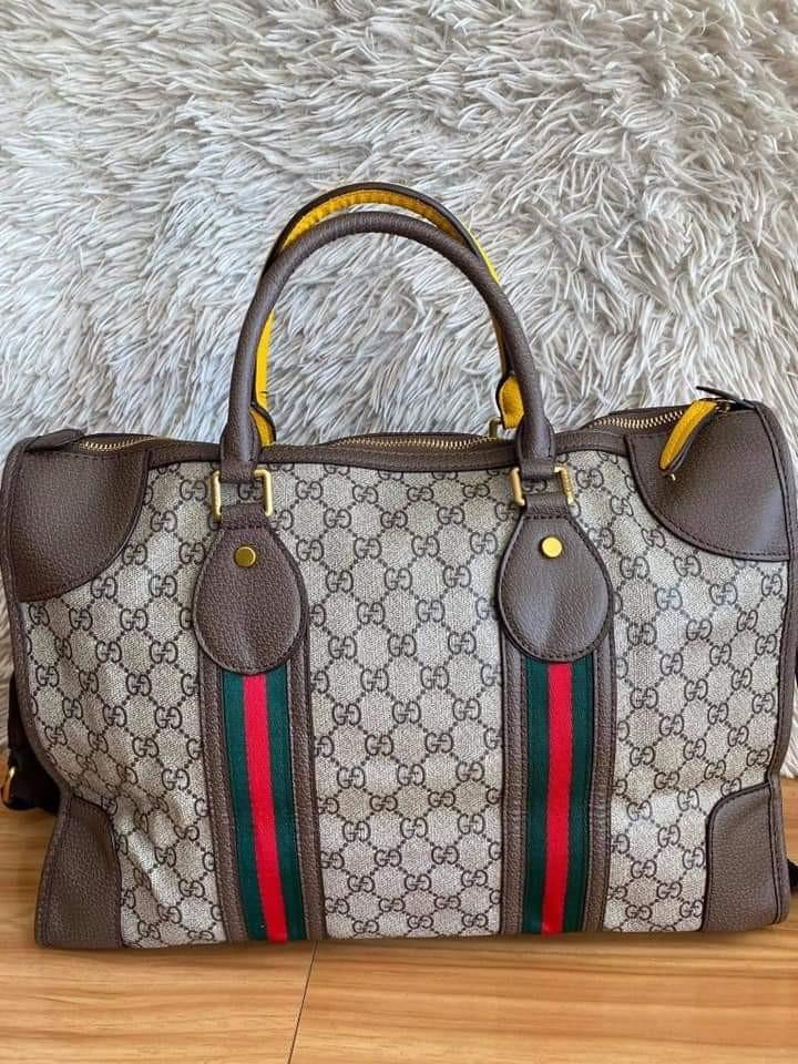 GUCCI Neo Vintage Monogram Travel Bag / Gucci Duffle bag กระเป๋าเดินทางใบใหญ่ มาพร้อมสายสะพายที่สามารถถอดได้ ให้คุณเลือกสะพายไหล่หรือถือได้