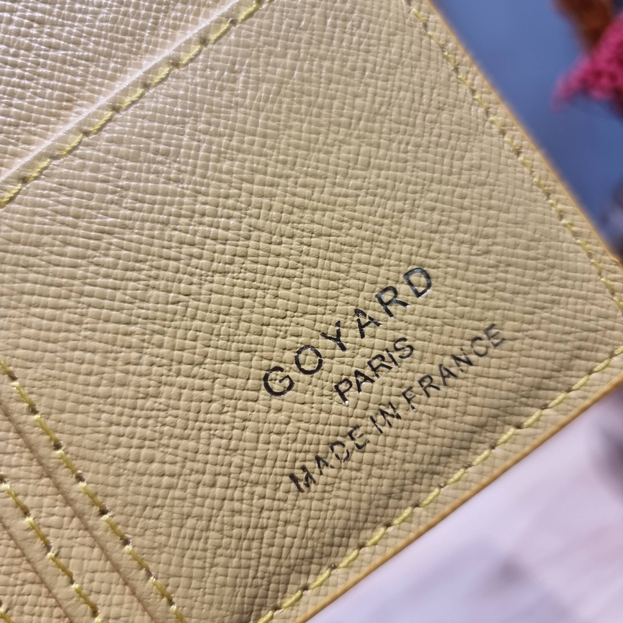 Goyard Bi Fold Long Wallet / GOYARD FLAP WALLET / Goyard Long Wallet กระเป๋าสตางค์ใบยาว รุ่น unisex ที่ใช้ได้ทั้งหนุ่มๆและสาวๆ ไอเท็มนี้ตอบโจทย์สำหรับคนที่ชอบเก็บบัตรเยอะๆ