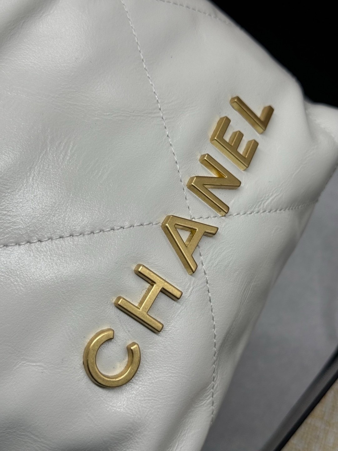 พร้อมส่ง 11 สี ORI หนังแท้ | CHANEL 22 Mini Handbag กระเป๋าสะพายสุดหรู รุ่นยอดนิยม 🤍 เกรดออริจินอล หนังแท้ ภาพถ่ายจากงานขายจริง ใช้งานต่างประเทศได้