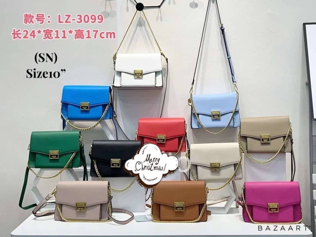 Givenchy GV3 Small Leather 25cm รุ่นยอดนิยม กระเป๋าสะพายหนัง เปิดหน้า อะไหล่ทอง งานสวยเป๊ะอะไหล่ปั้มทุกจุดสวยหรู ดูเป็นคนมีเทสดีเลยค่าา ดีไซน์คือสวยมีคลาส มีระดับสุดๆ พร้อมสายโซ่อะไหล่ทอง ละมุนตามากค่าา