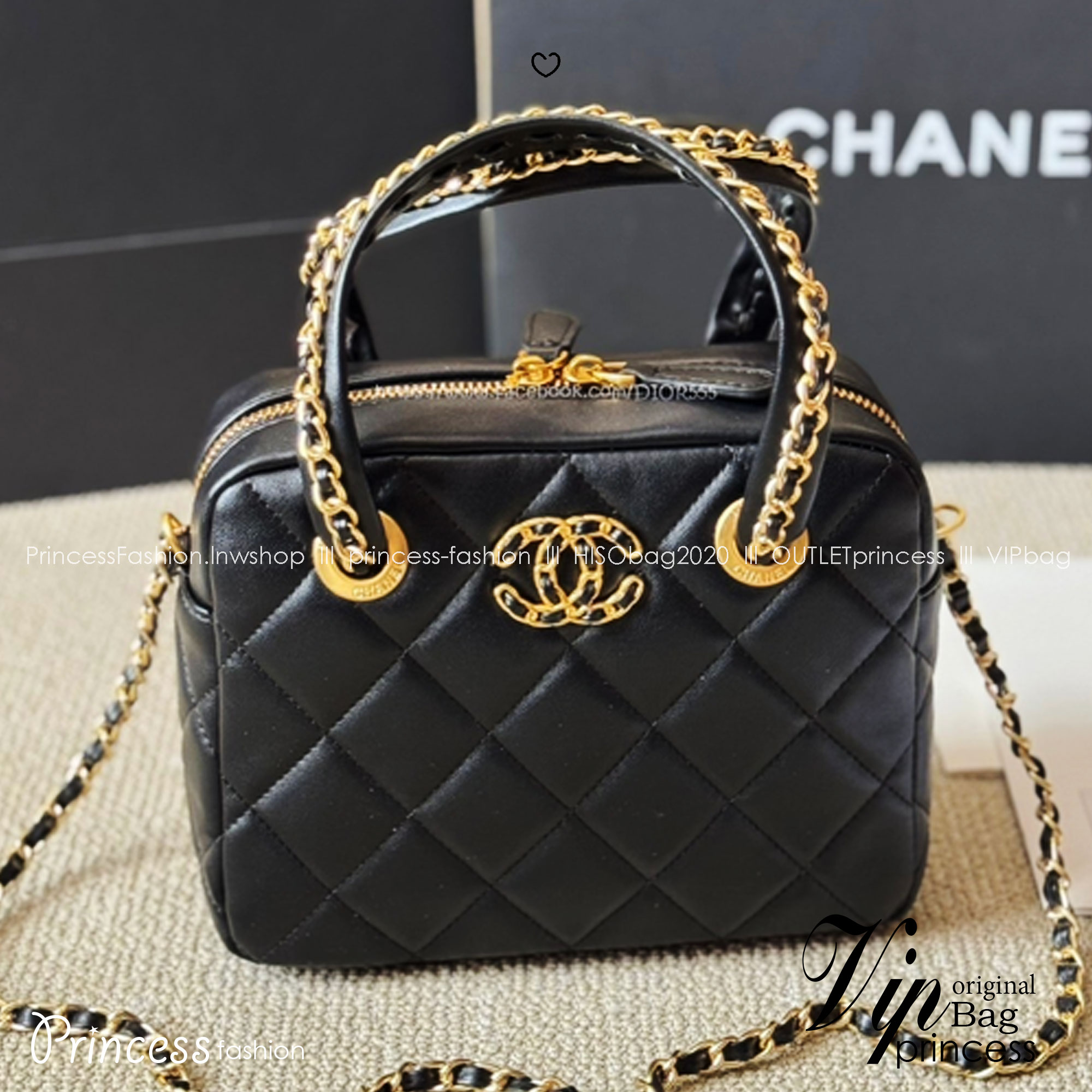 Chanel 25C Mini Bowling Bag กระเป๋าสะพายไซส์มินิน่ารักและสุดลัคชู หรูหราเกินเรื่อง โทนสีดำคลาสสิก พร้อมหูจับร้อยโซ่สีทอง ขนาดกำลังสวย รูปทรงคลาสสิคใช้งานได้สะดวก