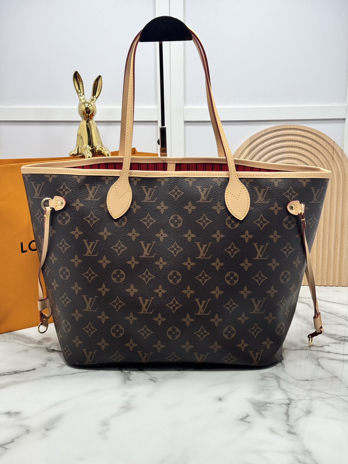 ORI หนังแท้ | LV Neverfull bag Size M Monogram Canvas กระเป๋าสะพายทรงโท้ท ดีไซน์คลาสสิกเหนือกาลเวลาเข้ากับดีเทลที่สืบทอดมายาวนาน แคนวาสแต่งขอบหนัง