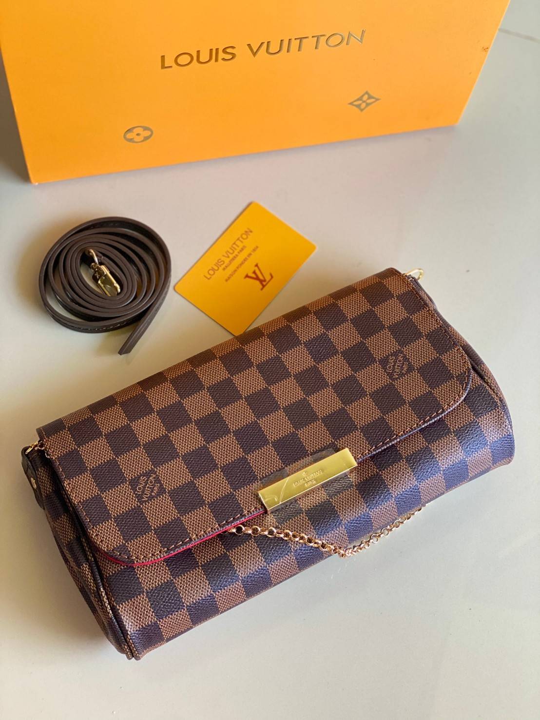 VIP 】หนังแท้ LOUIS VUITTON Favorite Monogram Damier Ebene MM