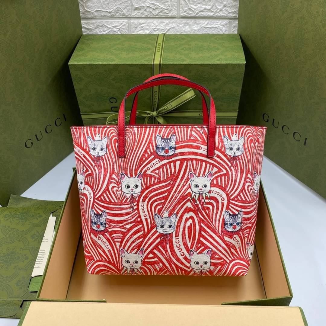 VIP 】Animal-Friendly Gucci Kid Tote Bag งานหนังแท้ทรงตั้งสวย ขนาดกะทัดรัด จุของได้เยอะ ใช้ได้ทั้งเด็กและผู้ใหญ่ น่ารักมากค่ะ **รุ่นขายดีตลอดกาล**
