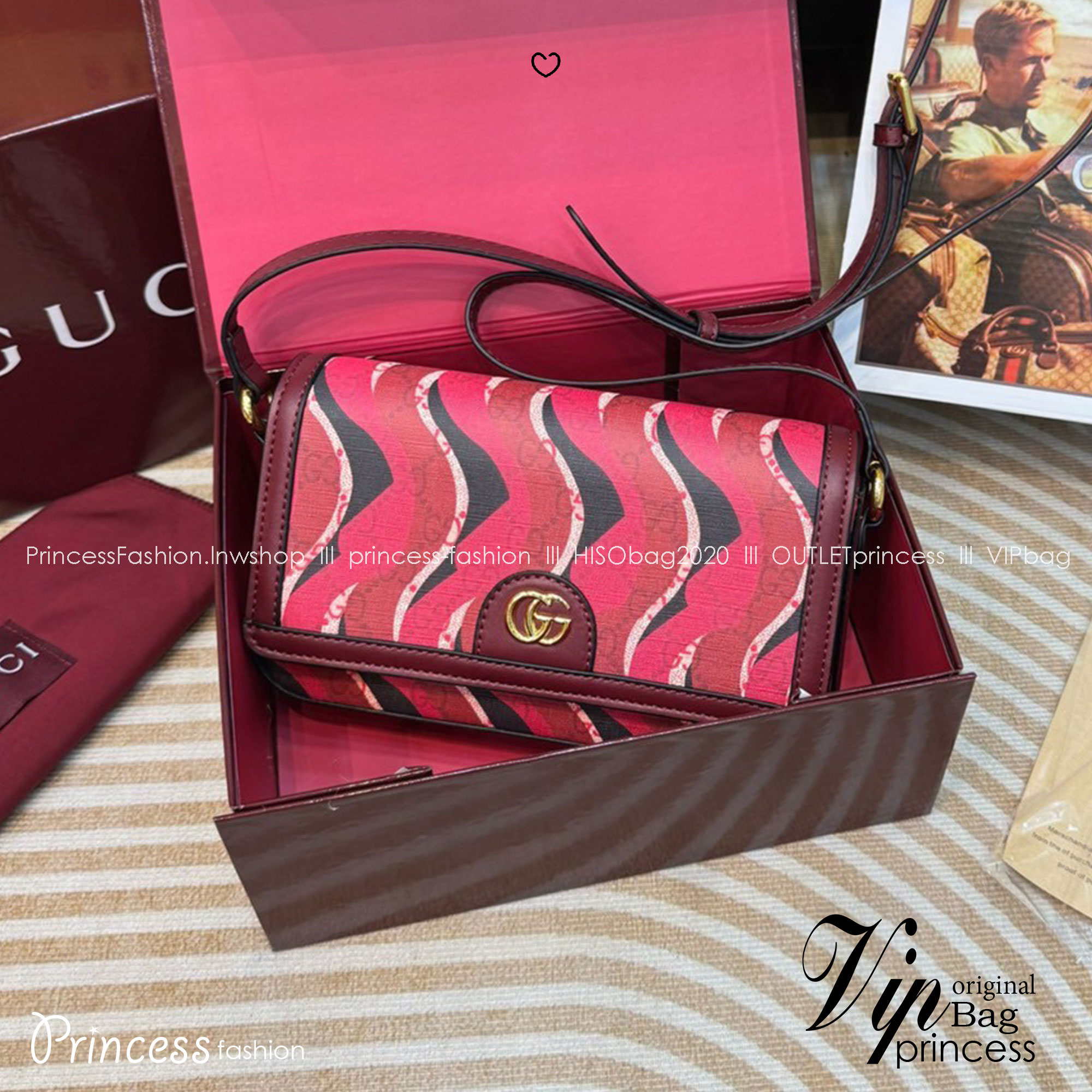 GUCCI Lunar New Year Printed super mini bag / GG Crossbody Bag กระเป๋าสะพายคอลใหม่ทรงสวยผู้ดี สีแดงขับผิวรับทรัพย์ ลวดลายรูปงูในตำนานเสริมความงดงามสวยหรูโดดเด่นอย่างลงตัว