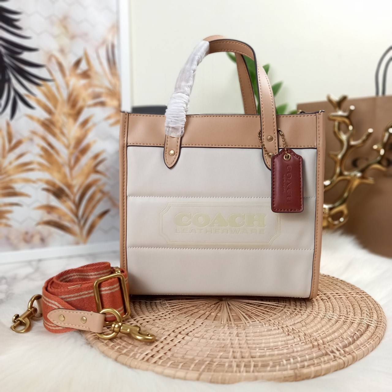 COACH CASUAL STYLE STREET STYLE 2WAY PLAIN LEATHER ELEGANT STYLE (C6958 C6852) 🌺 ที่สุด! ของที่สุด!! กระเป๋าถือ กระเป๋าสะพายรูปทรงสุดฮิต สุดคลาสสิค รุ่น UNISEX ที่ชิคๆ สบายๆ ได้ทั้งชายและหญิง// วัสดุหนังแท้ทั้งใบ ตัดเย็บด้วยหนังเนื้อนุ่มพิเศษ หนา 