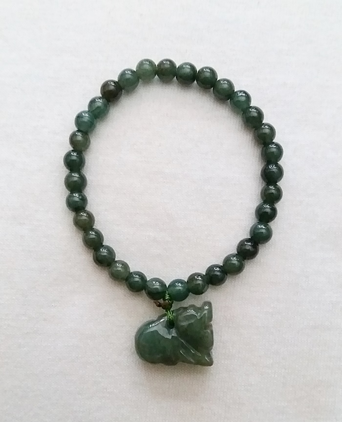 สร้อยข้อมือปี่เซี้ยะหินหยก ช่วยต้านคราเคราะห์ แก้ชงปีกุน ปี2562 พร้อมใบคาถาค่ะ