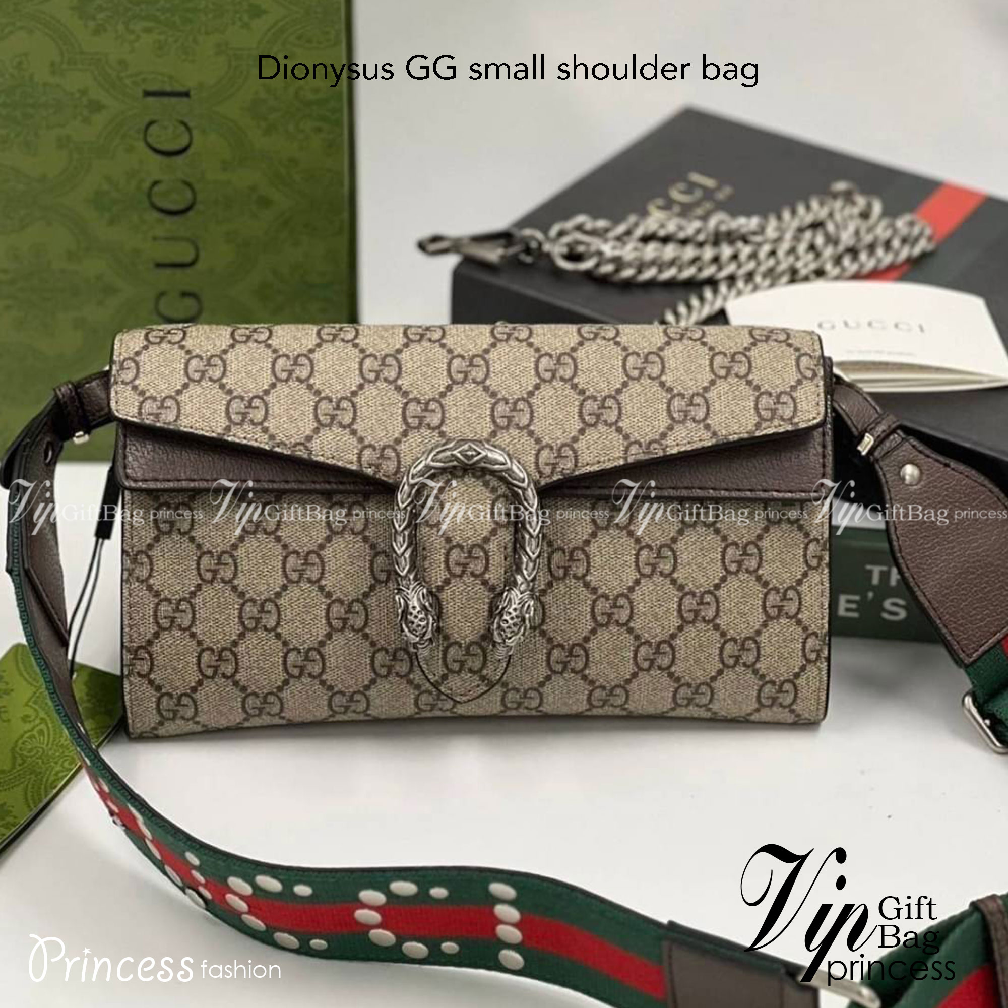 GUCCI Dionysus GG small shoulder bag ฮอตสุดไม่มีใครเกิน รุ่นใหม่ล่าสุดพร้อมสายสะพายสปอร์ต กับกระเป๋าสะพายรุ่นที่สาวๆต้องไม่พลาด!! ดึงดูดและสะกดสายตาด้วยอะไหล่ดีเทลหรู ทนทาน ดูแลรักษาง่าย ภายในสวยงาม และแบ่งสัดส่วนลงตัวมากๆ ใส่ของสำคัญได้สบาย พร้อมเสิร์ฟให