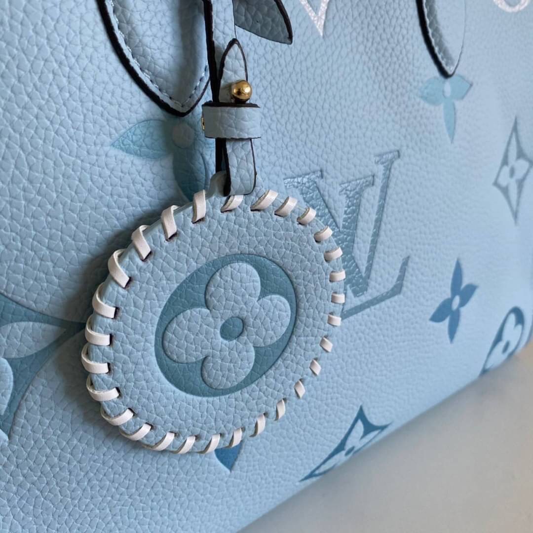 พรีเมี่ยมกิ๊ฟแท้ 100% 】พร้อมส่งที่ไทย!! ที่นี่ที่เดียว Louis Vuitton Shopping Bag Pastel Collection งานหนังแท้ทั้งใบ สีพาสเทลสวยละมุนมากค่ะ มีจำนวนจำกัดนะคะ