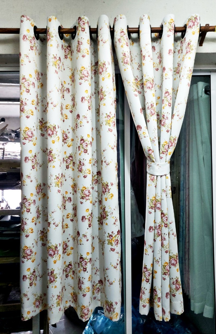 ผ้าม่านสำเร็จรูปก.270*ส.150 ซม./ผืน ผ้าม่าน รุ่นวินเทจ สีน้ำตาล
