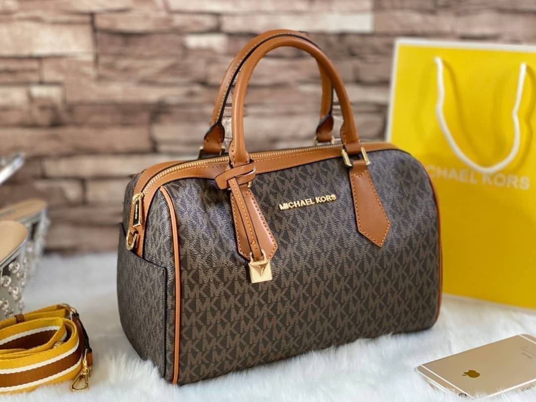 MICHAEL KORS gold Hardware crossbody