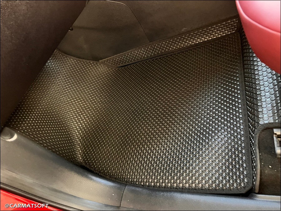 พรมปูพื้นรถยนต์ MG HS ลายกระดุมเม็ดเล็ก สีดำ เข้ารูป ตรงรุ่นรถ