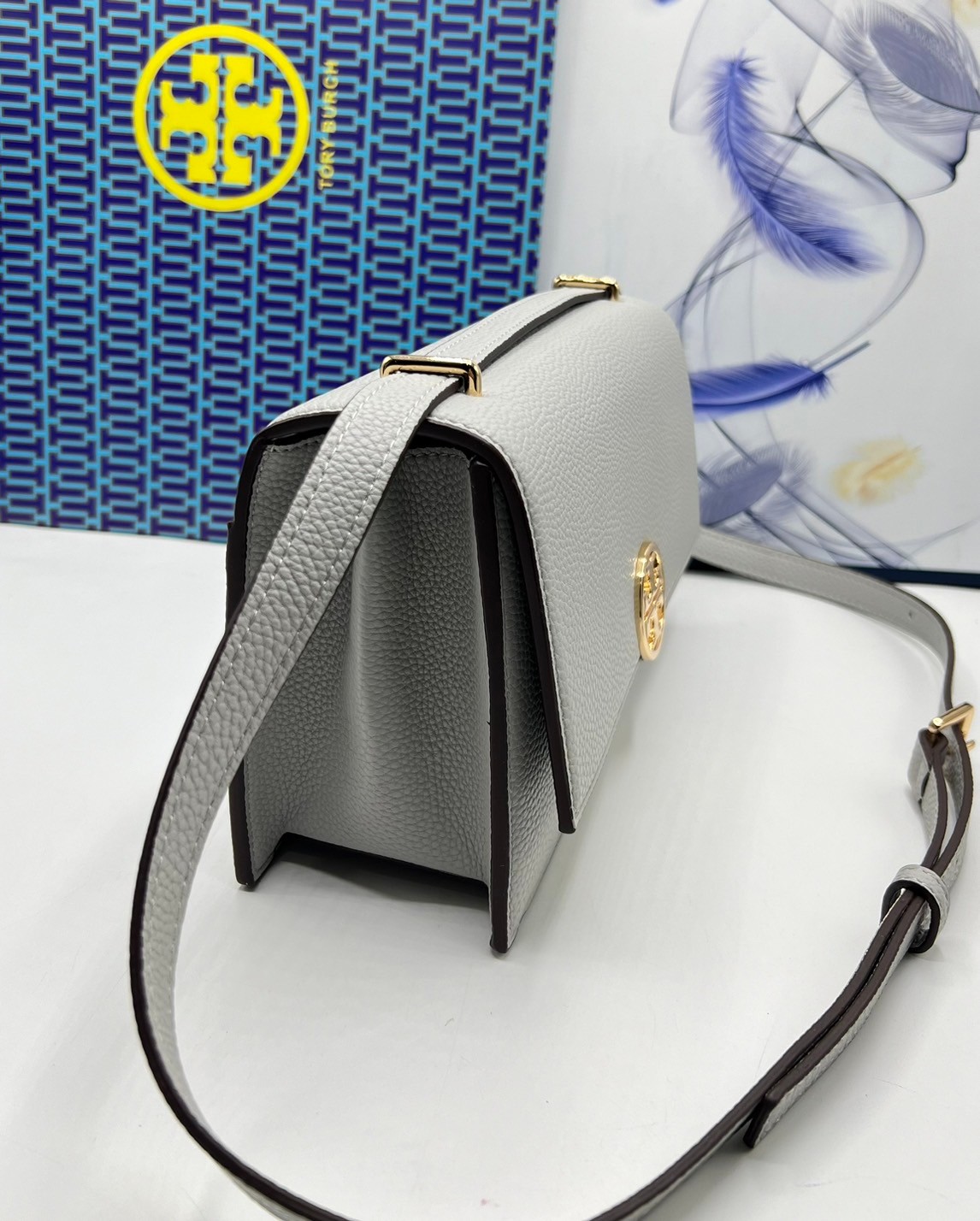 TORY BURCH MILLER LEATHER SHOULDER BAG กระเป๋าสะพายสวยหรู ผู้ดีทุกสี สายถอดได้ ถือเป็นคลัชได้ เกรดออริ สลับแท้ 1:1 ใช้งานต่างประเทศได้
