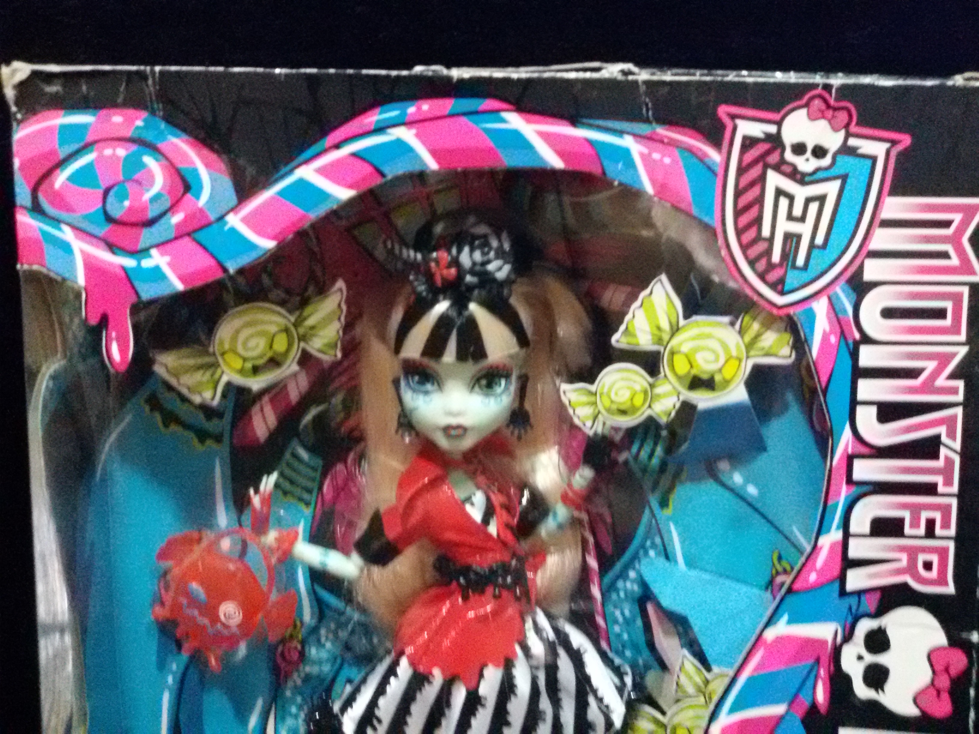 Monster High Sweet Screams Frankie Stein ตุ๊กตามอนส์เตอร์ไฮแท้ มือหนึ่งกล่องไม่สวยค่ะ