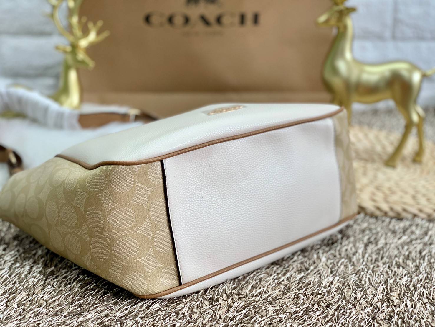 สินค้าออกใหม่ พร้อมคอลเลคชั่นสีใหม่ล่าสุดค่ะ! COACH RORI SHOULDER BAG ((C2855)) พร้อมส่งที่ไทย สวยก่อนใครแน่นอนค่ะ! กระเป๋าสะพายไหล่ หนังแท้ชั้นดีที่สุด หนังนิ่ม ทรงสวย หลงรักแน่นอนค่ะ😘
